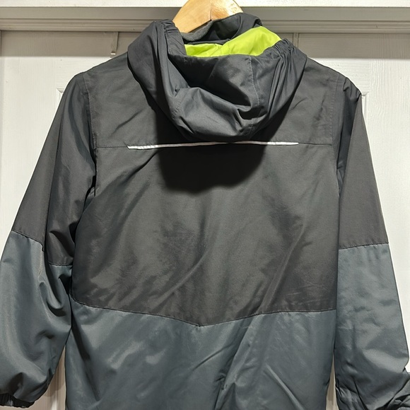 Columbia Youth medium Omnitech raincoat - Picture 5 of 8